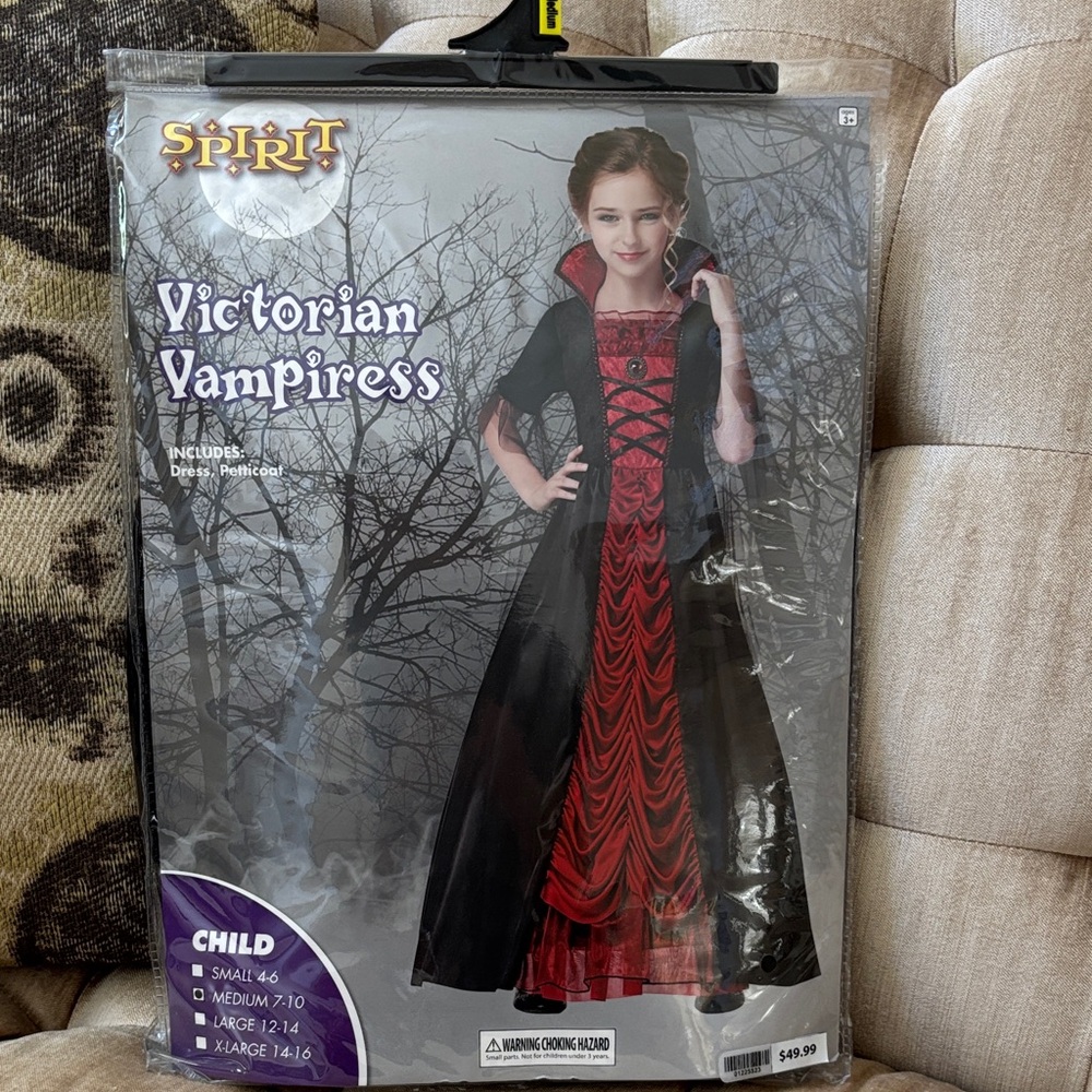 Halloween Costume - Victorian Vampiress size 7-10